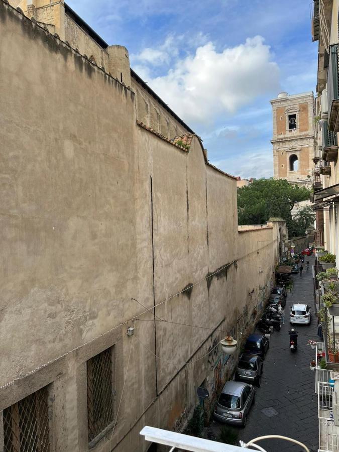 Donna Luisa A Santa Chiara Panzió Nápoly Kültér fotó